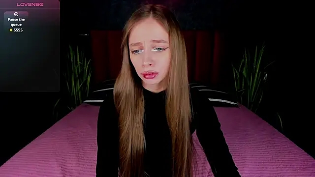 Snapshot of Amy_Waynee chatting on 11/23/25, 04:18 Amy Waynee online show from 11/23/25, 04:18