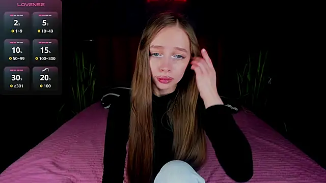 Snapshot of Amy_Waynee chatting on 11/24/25, 04:34 Amy Waynee online show from 11/24/25, 04:34