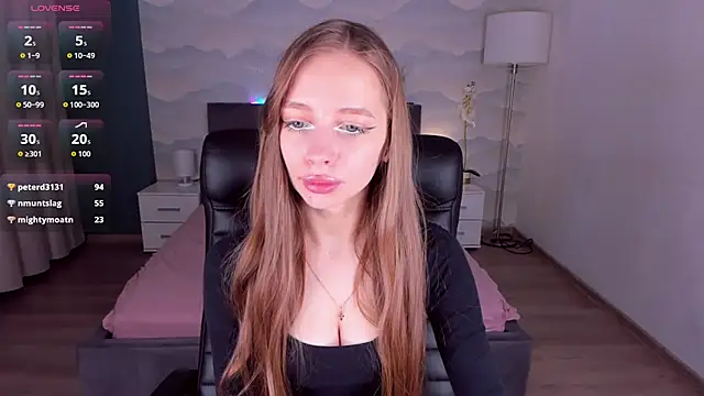 Snapshot of Amy_Waynee chatting on 12/05/25, 04:21 Amy Waynee online show from 12/05/25, 04:21