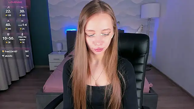 Snapshot of Amy_Waynee chatting on 12/13/25, 08:47 Amy Waynee online show from 12/13/25, 08:47