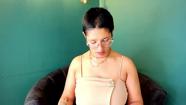 Elaine87  online show from 10/12/25, 12:15