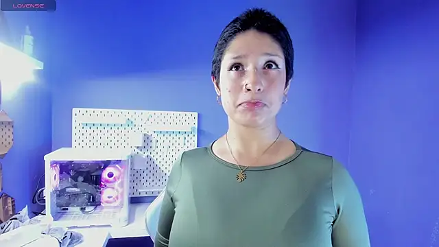 Elaine87  online show from 11/19/25, 09:48