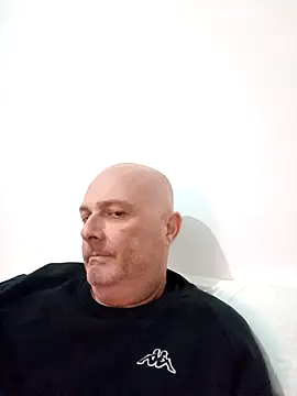 Alexis Bull online show from 10/28/25, 04:53