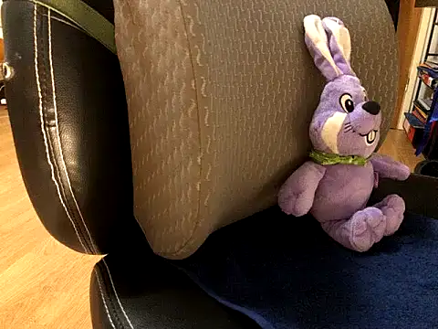 Snapshot of WhitePath chatting on 03/20/25, 05:47 WhitePath online show from 03/20/25, 05:47