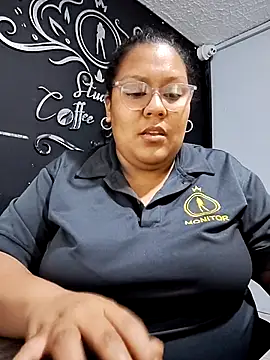 Snapshot of sheila_ro chatting on 11/01/25, 11:51 sheila ro online show from 11/01/25, 11:51