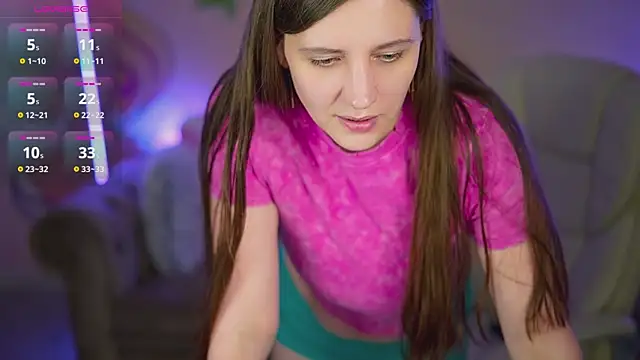 Snapshot of ValeryMurr chatting on 12/17/25, 07:53 ValeryMurr online show from 12/17/25, 07:53