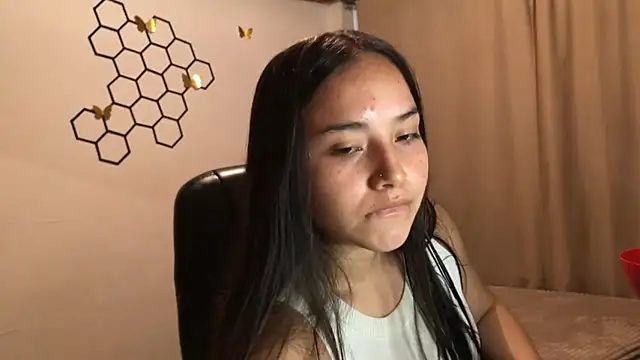 amelia hall online show from 10/02/25, 03:41