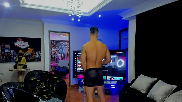 Snapshot of Lukas_Green chatting on 12/02/25, 05:13 Lukas Green online show from 12/02/25, 05:13