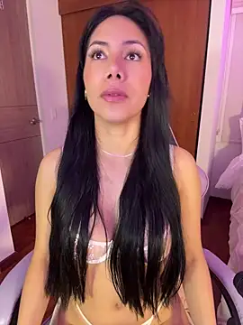 ArianaReynoldss online show from 06/22/26, 10:01
