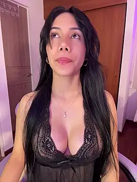 ArianaReynoldss online show from 07/16/26, 10:10