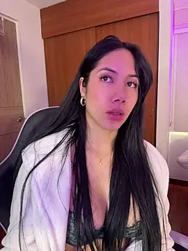 ArianaReynoldss online show from 07/28/26, 02:13