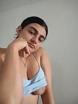 Snapshot of carlafox05 chatting on 02/12/26, 02:34 carlafox05 online show from 02/12/26, 02:34