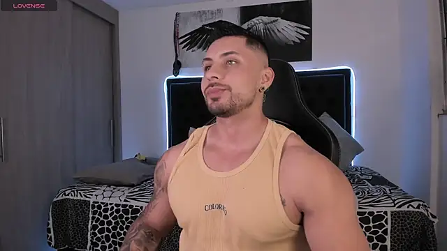 santi aesthetic online show from 06/05/26, 04:08