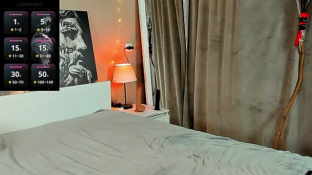 Kristy na online show from 11/10/25, 02:10