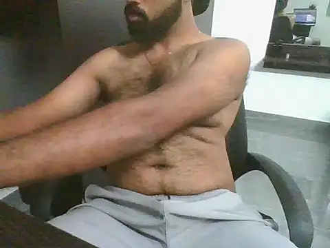 Snapshot of lovelyakash69 chatting on 09/18/25, 04:42 lovelyakash69 online show from 09/18/25, 04:42