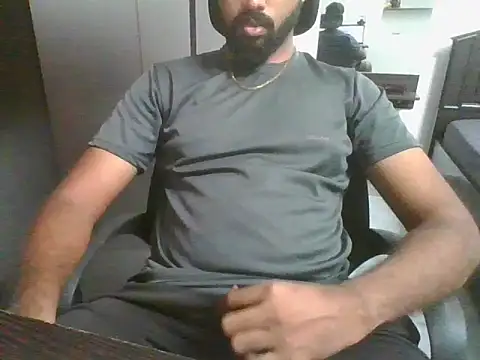 Snapshot of lovelyakash69 chatting on 10/14/25, 10:16 lovelyakash69 online show from 10/14/25, 10:16