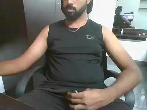 lovelyakash69 online show from 10/20/25, 06:25