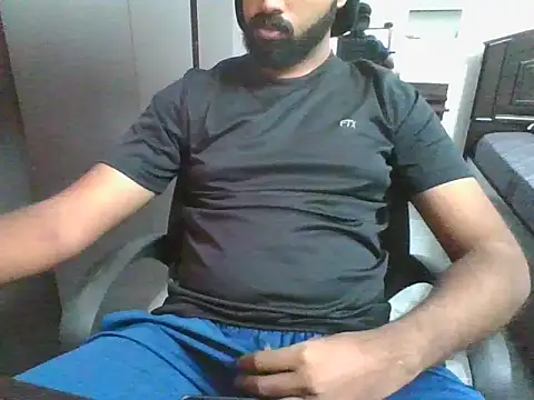 Snapshot of lovelyakash69 chatting on 12/02/25, 03:45 lovelyakash69 online show from 12/02/25, 03:45