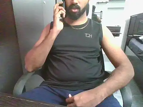 Snapshot of lovelyakash69 chatting on 12/14/25, 04:51 lovelyakash69 online show from 12/14/25, 04:51