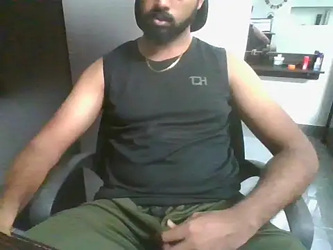 lovelyakash69 online show from 01/13/26, 12:43