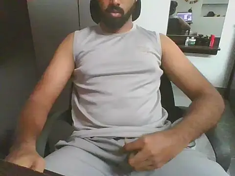 lovelyakash69 online show from 05/06/26, 07:46