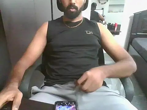 lovelyakash69 online show from 05/20/26, 11:05