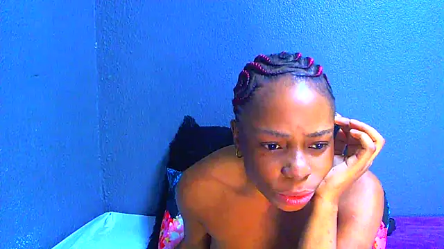 SMALLBOOBSXX online show from 06/29/26, 05:03