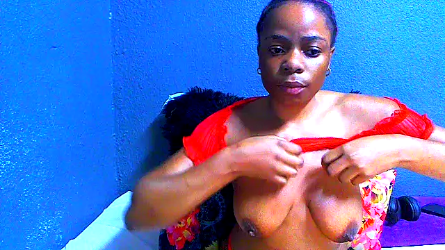 SMALLBOOBSXX online show from 07/19/26, 05:55