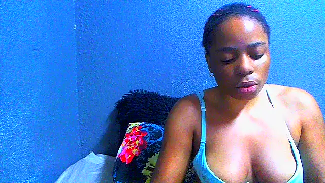 SMALLBOOBSXX online show from 07/29/26, 05:38