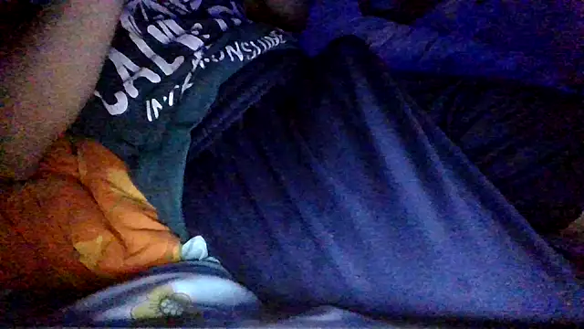 tipetto06 online show from 09/15/25, 08:42