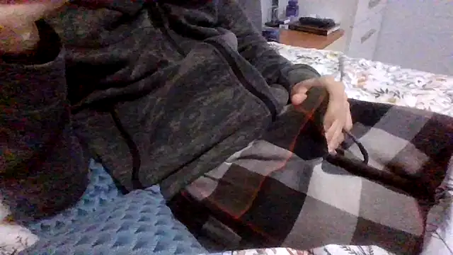 tipetto06 online show from 10/15/25, 08:20