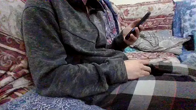 tipetto06 online show from 10/25/25, 03:07