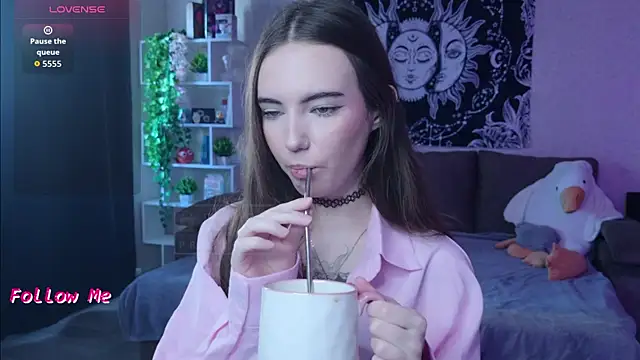 naugghtynikki online show from 10/21/25, 03:29