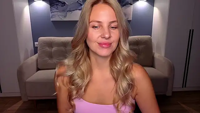 MelanieBennett online show from 10/03/25, 06:10