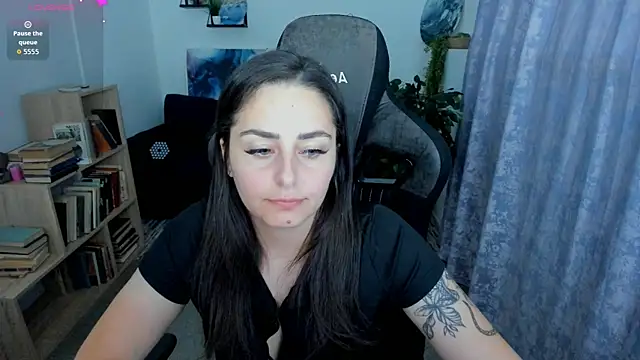 ValeriiMills online show from 06/29/26, 10:43