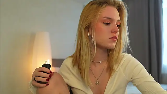 Cyberheart  online show from 10/03/25, 12:46