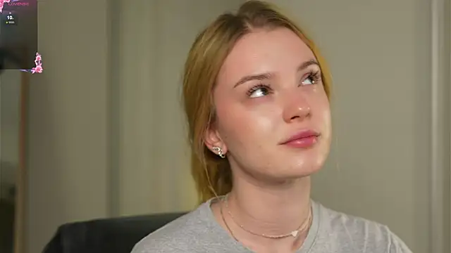 Cyberheart  online show from 11/22/25, 04:39