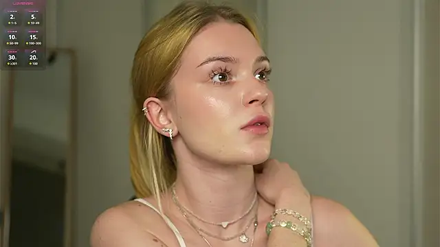 Cyberheart  online show from 11/26/25, 07:04