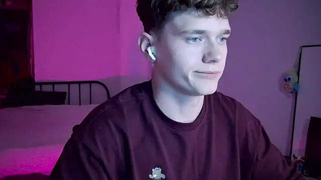 DanyDavis online show from 09/17/25, 08:43