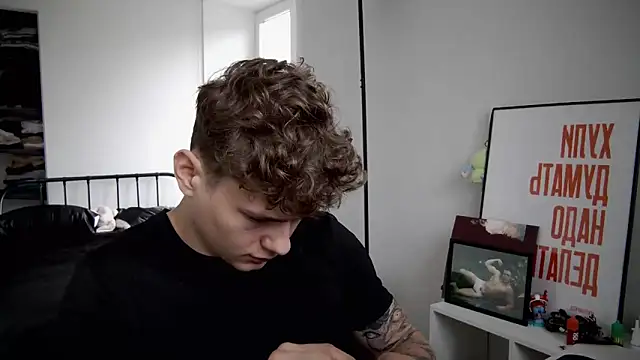 DanyDavis online show from 09/24/25, 08:17