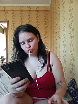 Snapshot of SweetPiggyx chatting on 07/02/26, 12:33 SweetPiggyx online show from 07/02/26, 12:33
