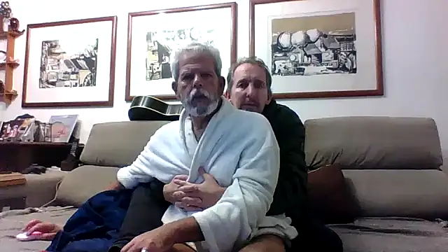 Snapshot of CasalcwBR chatting on 05/27/26, 04:20 CasalcwBR online show from 05/27/26, 04:20