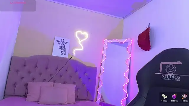 kissy tay online show from 10/19/25, 11:33