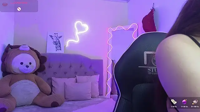 kissy tay online show from 10/21/25, 11:33