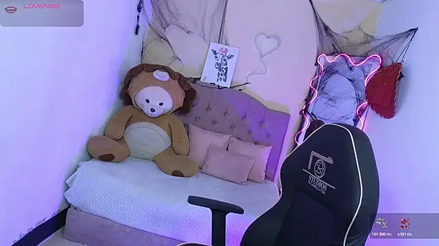 kissy tay online show from 10/24/25, 11:39