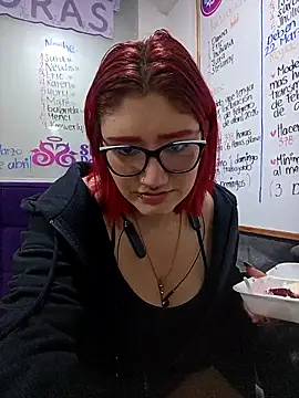 Snapshot of Cerecitaa02_ chatting on 04/06/26, 11:49 Cerecitaa02 online show from 04/06/26, 11:49