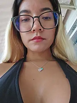 Pretty roxxyy online show from 08/01/26, 11:42