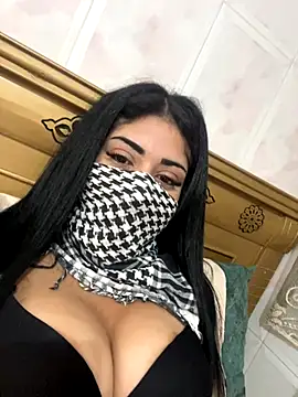 QueenLujaine online show from 10/12/25, 07:29