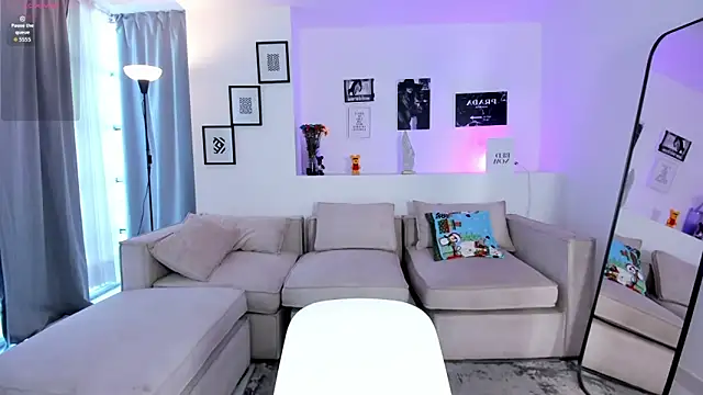 Snapshot of Ivy_rein chatting on 12/03/25, 07:45 Ivy rein online show from 12/03/25, 07:45