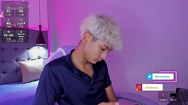 OliverTwinky online show from 09/15/25, 02:50